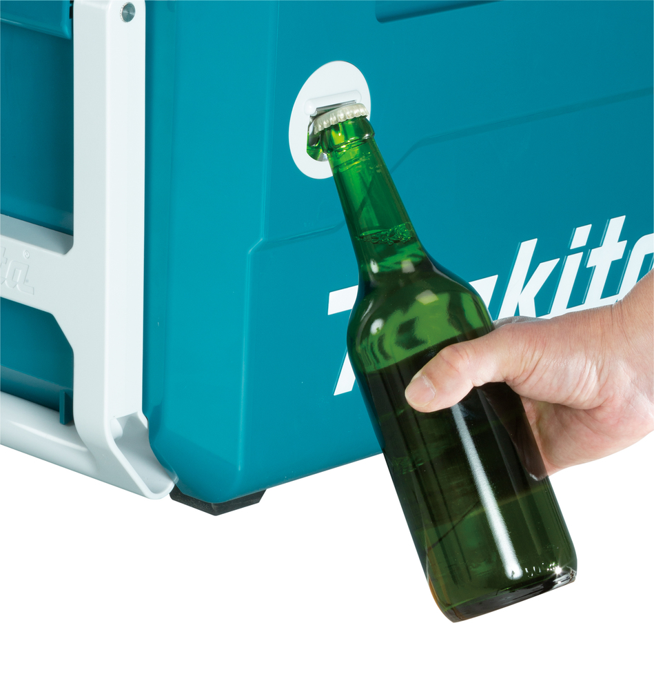 Makita Werkzeug GmbH - Auch für kalte Tage bestens geeignet: Die Akku-Kompressor-Kühl-  und Wärmebox DCW180Z eignet sich auch zum Erwärmen von Speisen und  Getränken auf bis zu 60 ° C. Angetrieben wird